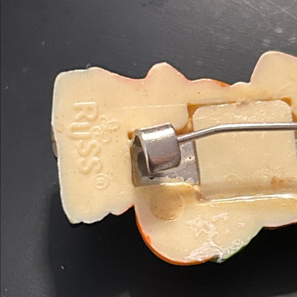 Thanksgiving Pilgrim Pin with Pumpkin approx. 1 1/2” - Picture 4 of 4